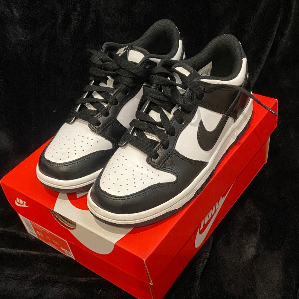 Authentic Nike Dunk Low “Panda” Black & White – Size 4.5Y (Grade School) 🐼